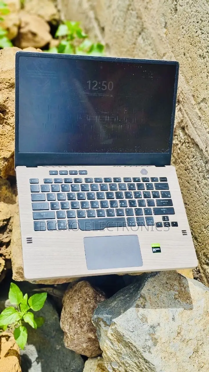 Laptop Asus ROG Zephyrus G14 16GB AMD Ryzen 7 SSD 512GB