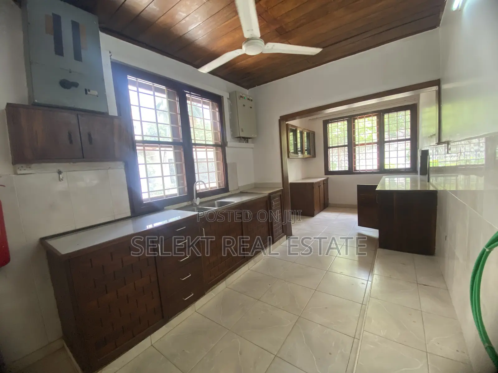 4bdrm Bungalow in Masaki, Kinondoni for rent
