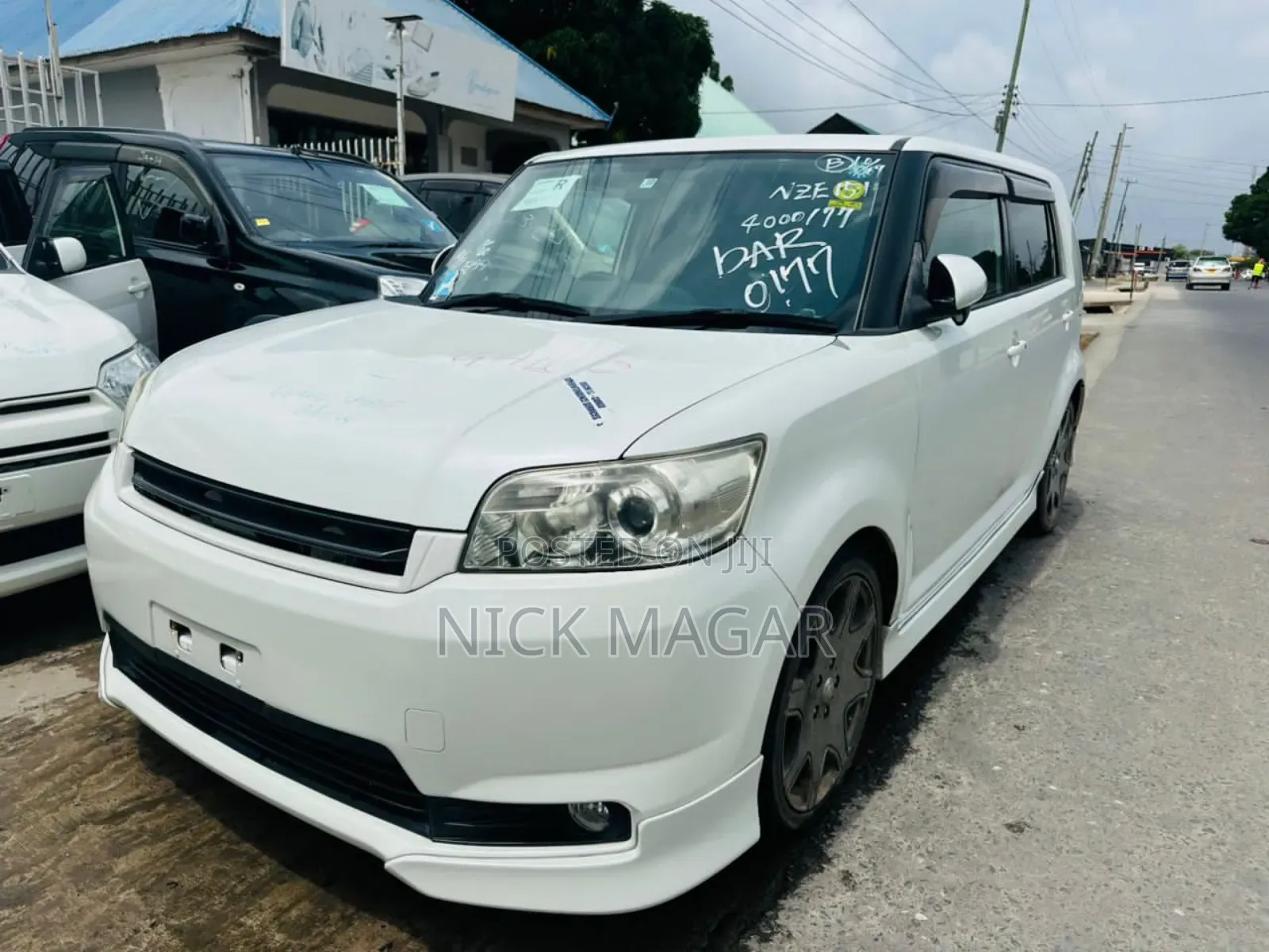 Toyota Corolla Rumion 2010 White