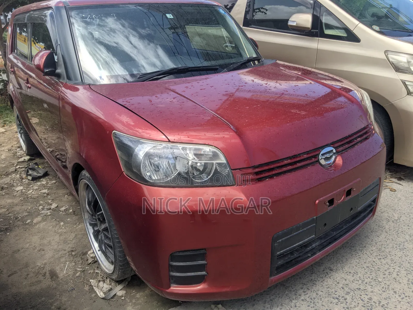 Toyota Corolla Rumion 2009 Red