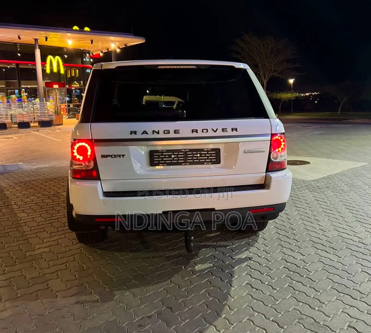 Land Rover Range Rover Sport HSE 4x4 (5.0L 8cyl 6A) 2010 White