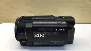 Sony Camcoder FDR Ax-33 Video Camera