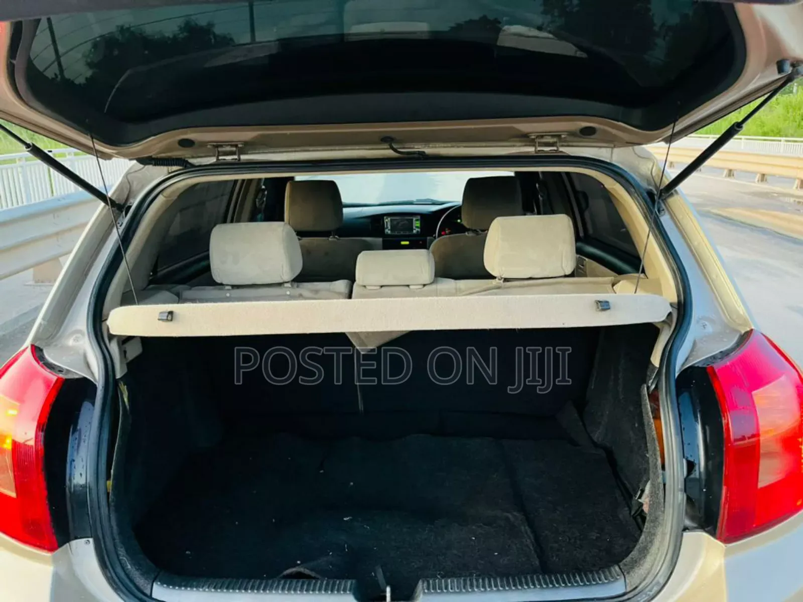 Toyota Corolla RunX 2005 Gold
