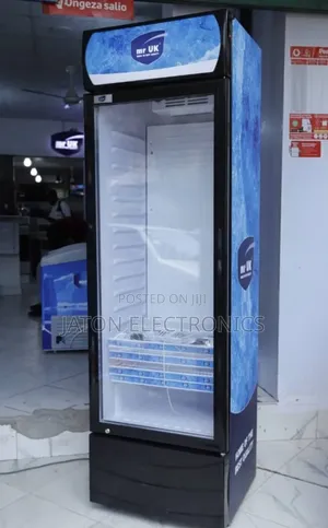 Photo - Mr UK Showcase Fridge UK 118 300L