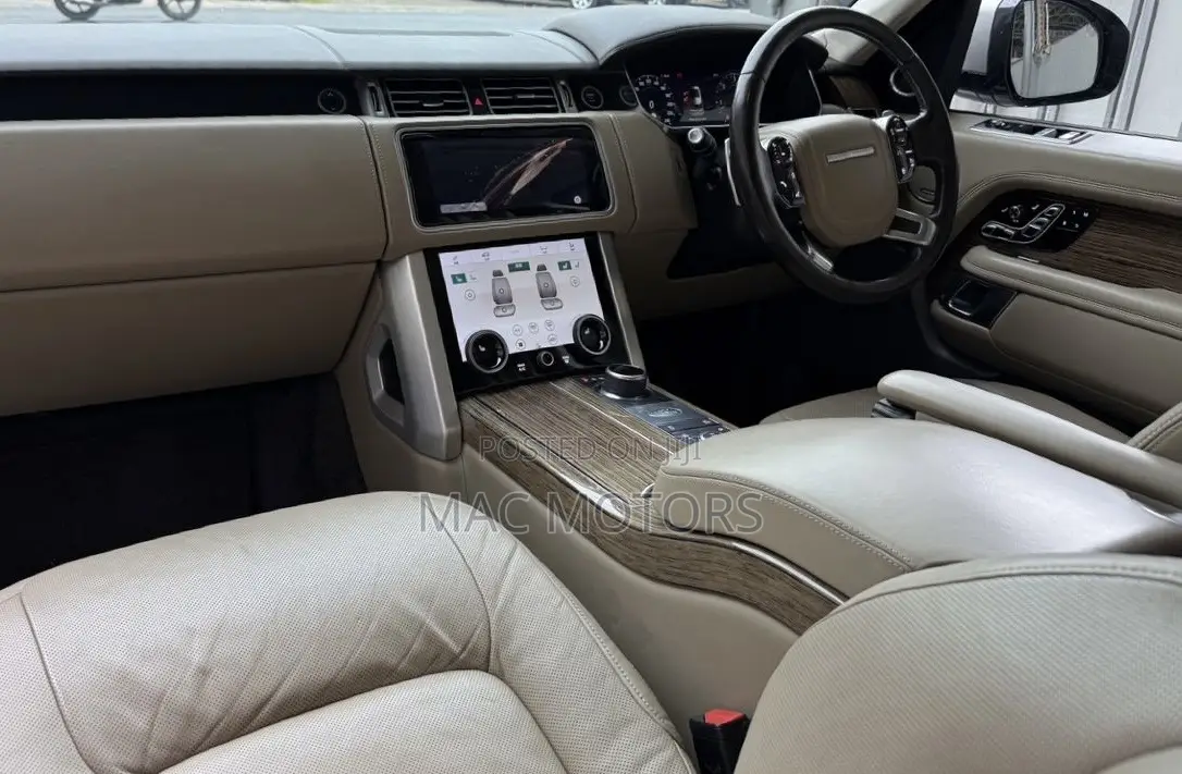 Land Rover Range Rover Vogue 2018 Gold