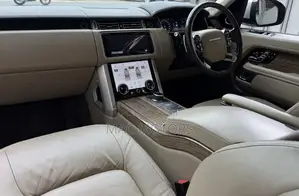 Land Rover Range Rover Vogue 2018 Gold