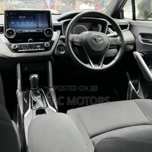 Toyota Corolla Cross 2022 Gray