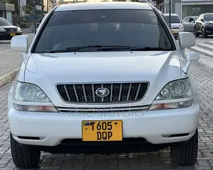 Toyota Harrier 2002 Pearl