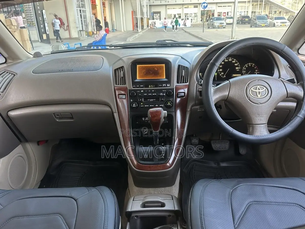 Toyota Harrier 2002 Pearl