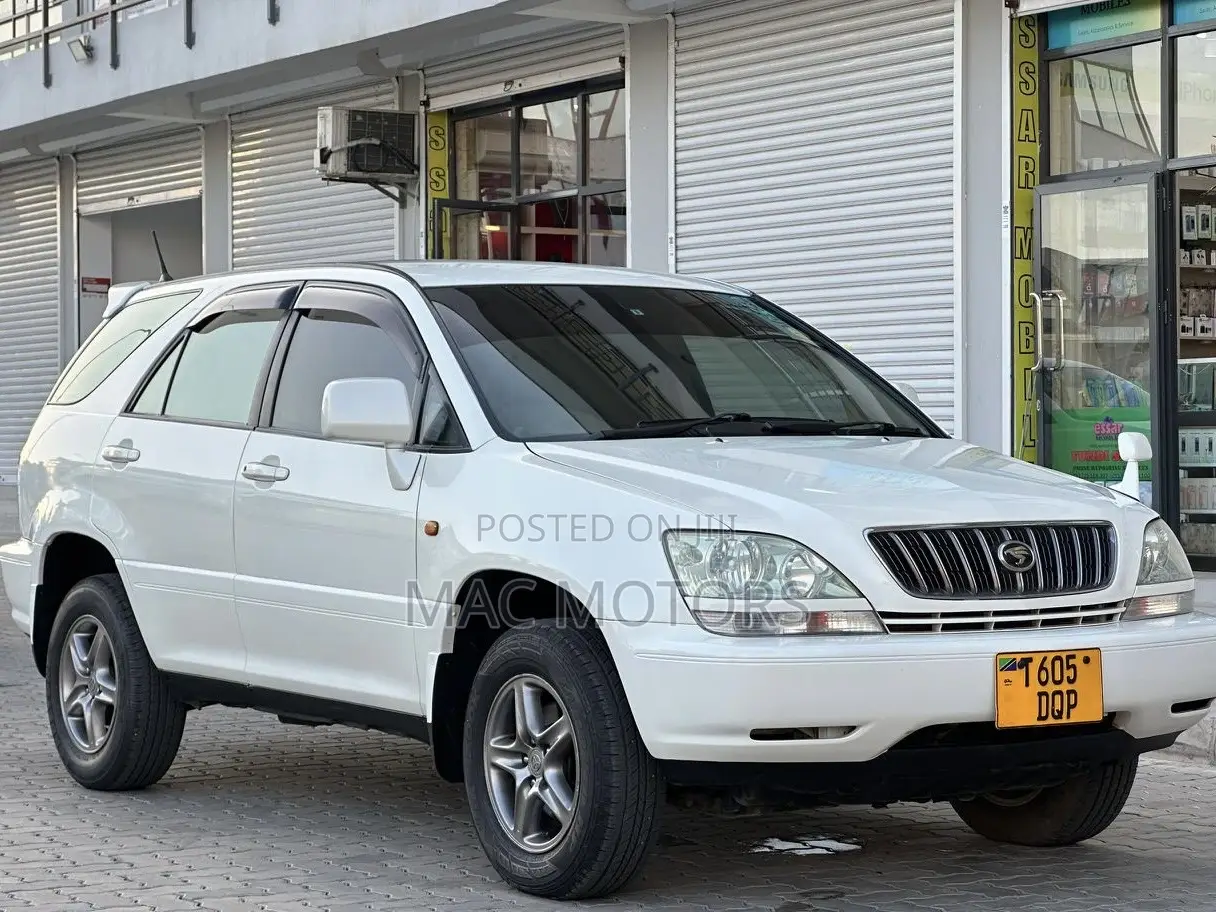 Toyota Harrier 2002 Pearl