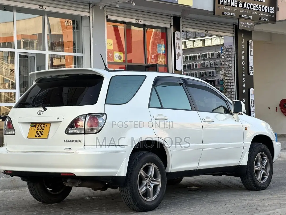 Toyota Harrier 2002 Pearl