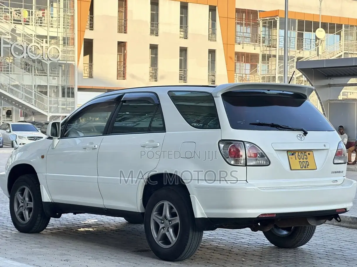 Toyota Harrier 2002 Pearl