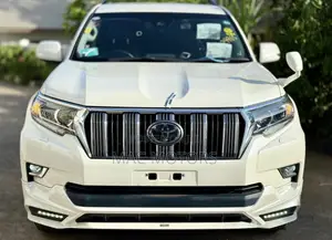 Toyota Land Cruiser Prado 2.8 2019 White