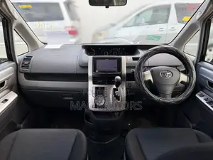 Toyota Voxy 2010 Black