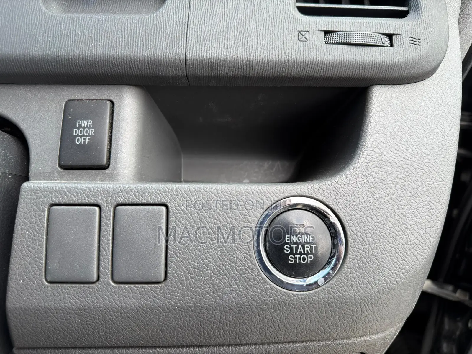 Toyota Voxy 2010 Black