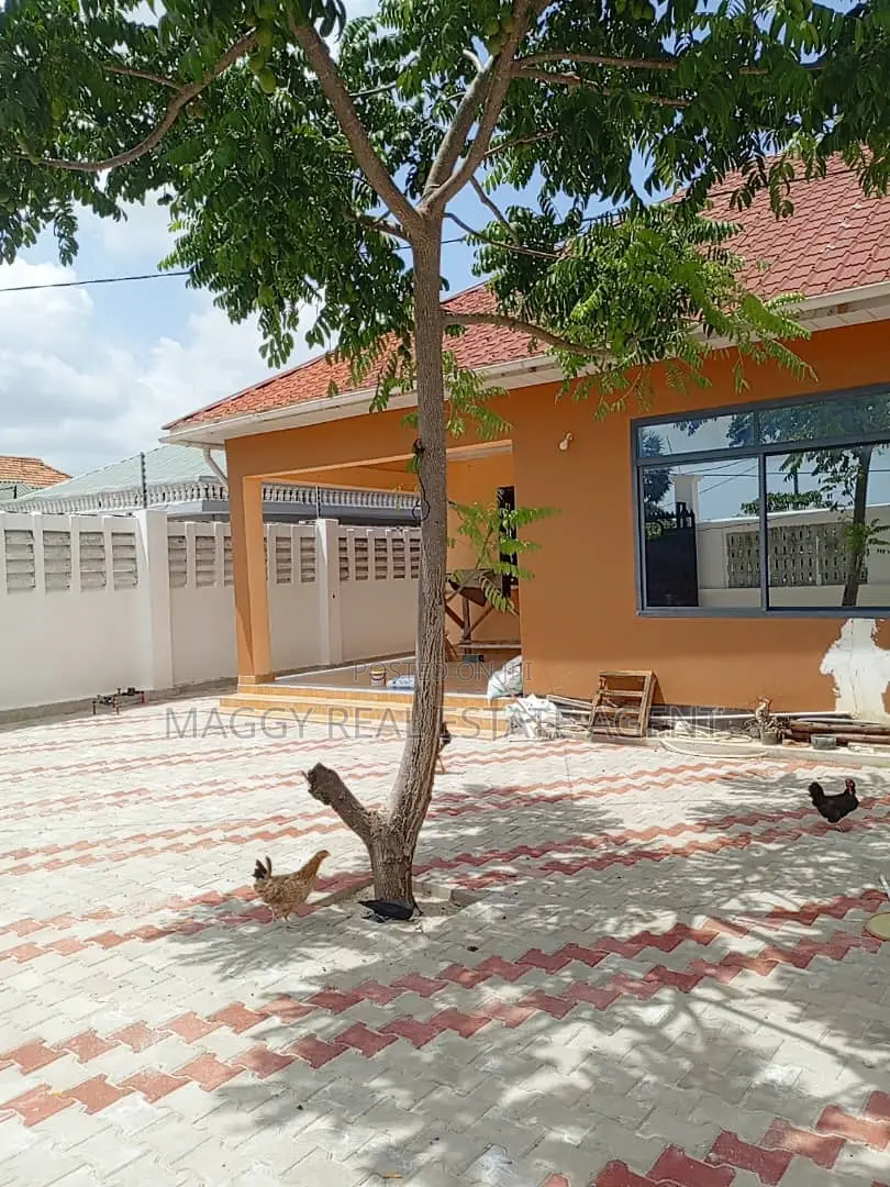 2bdrm House in Mbweni Teta for rent