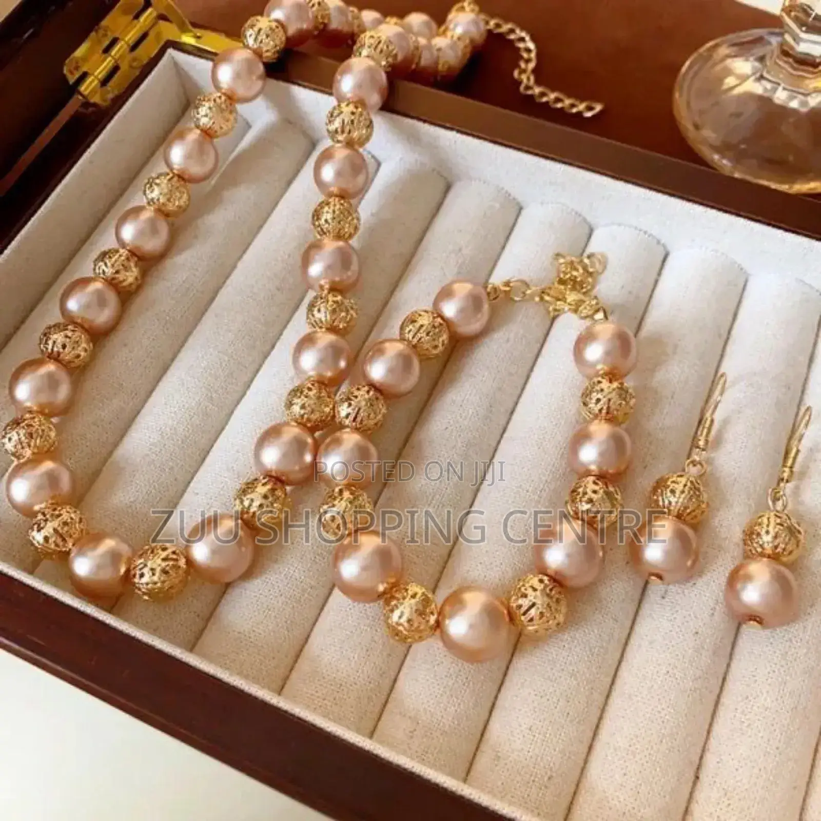 Set of Jewellery