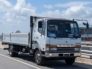 Mitsubishi Fuso 1998 White