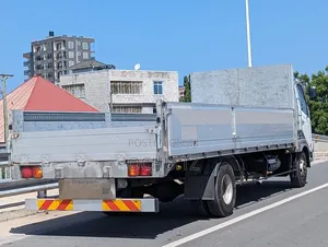 Mitsubishi Fuso 1998 White