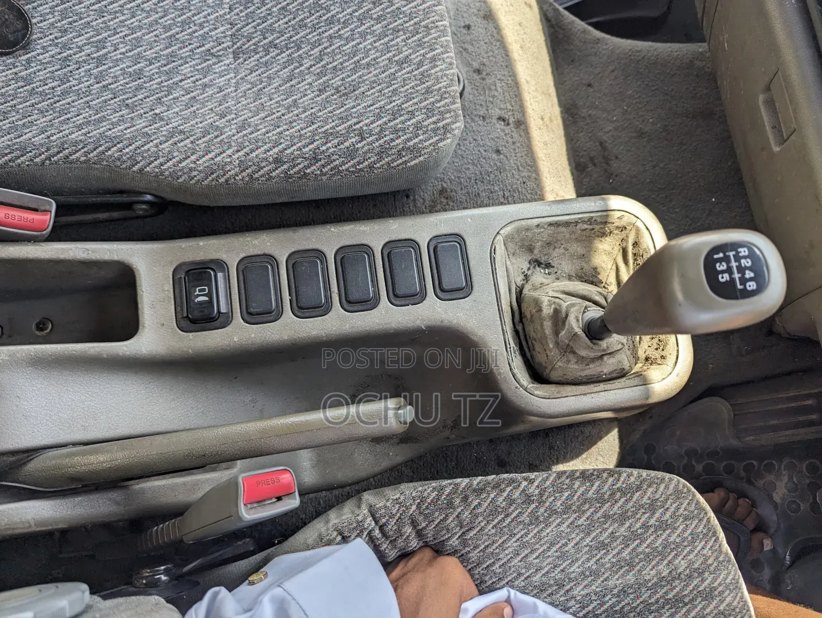 Mitsubishi Fuso 1998 White
