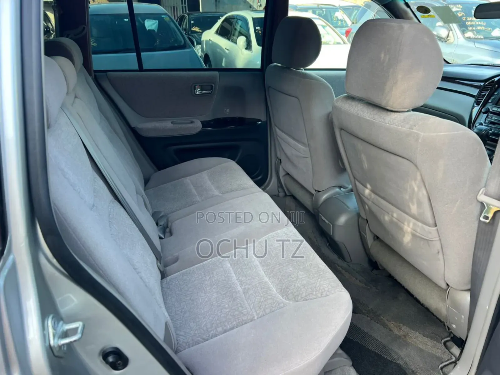 Toyota Kluger 2002 Silver
