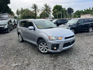 Mitsubishi Outlander 2010 Silver