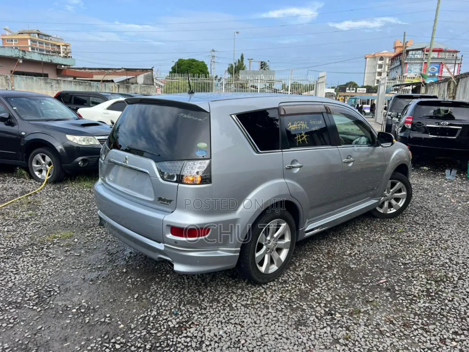 Mitsubishi Outlander 2010 Silver