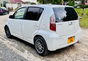 Toyota Passo 2005 White