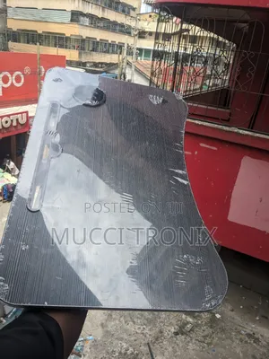 Meza Ndogo Ya Pc