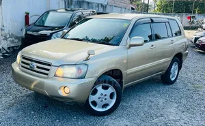 Toyota Kluger 2003 Gold