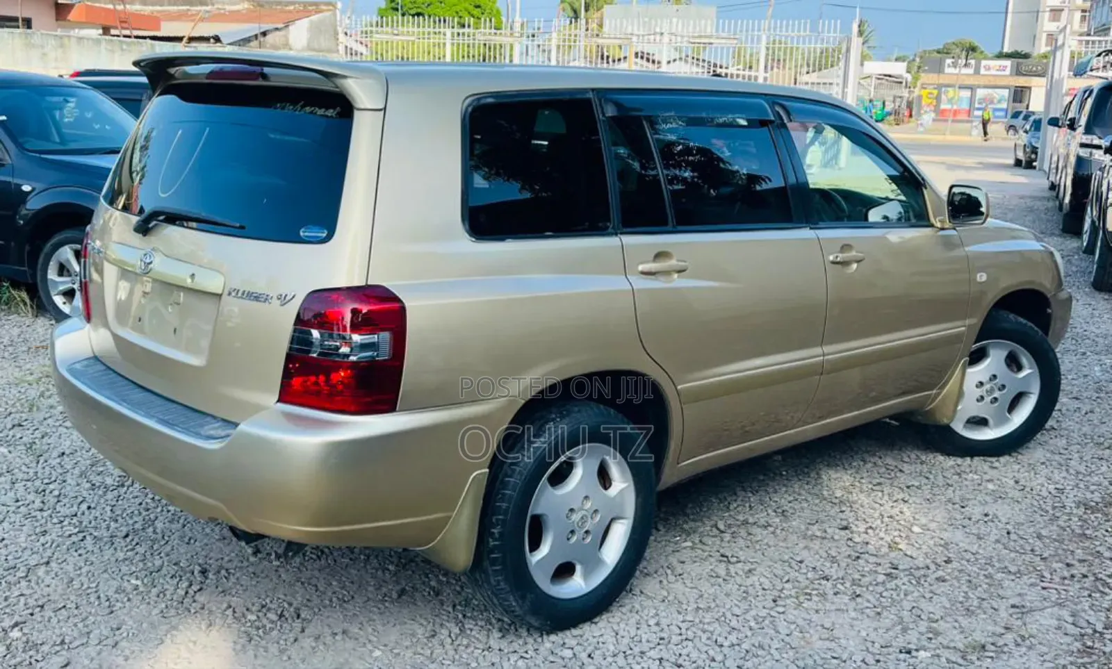 Toyota Kluger 2003 Gold