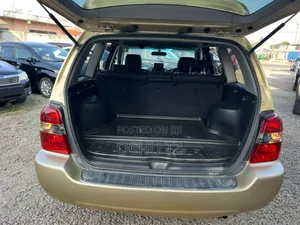Toyota Kluger 2003 Gold
