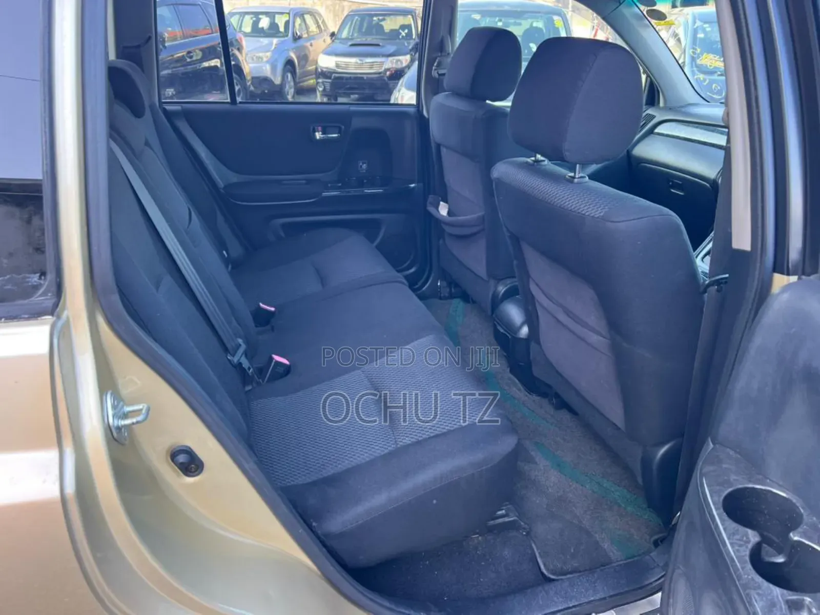 Toyota Kluger 2003 Gold