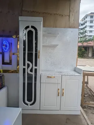 Kitchen Cabinets Yenye Kabati LA Vyombo