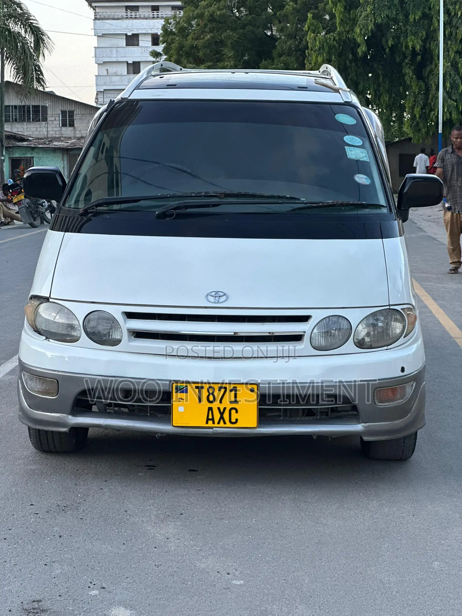 Toyota Estima 2000 Silver