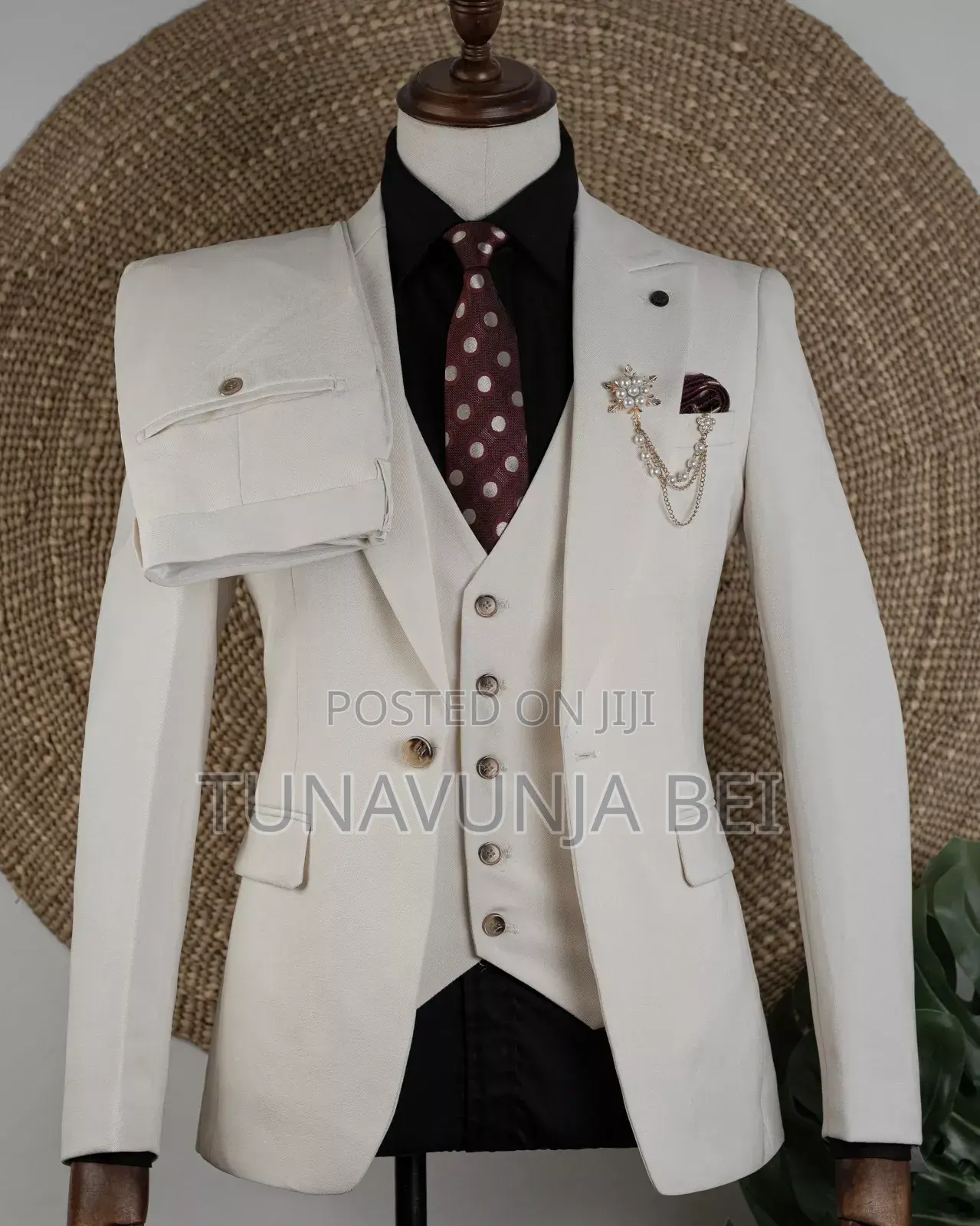 Suit Nzuri Za Kiume