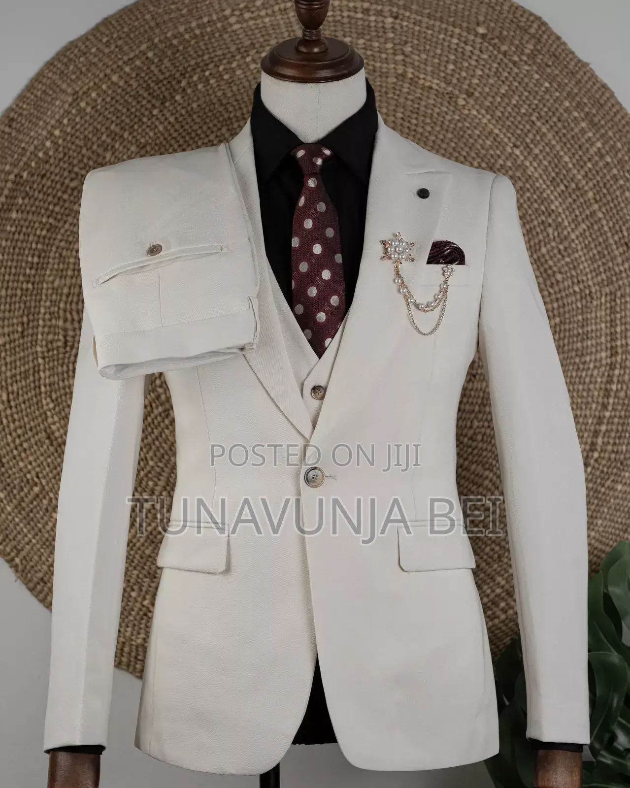 Suit Nzuri Za Kiume