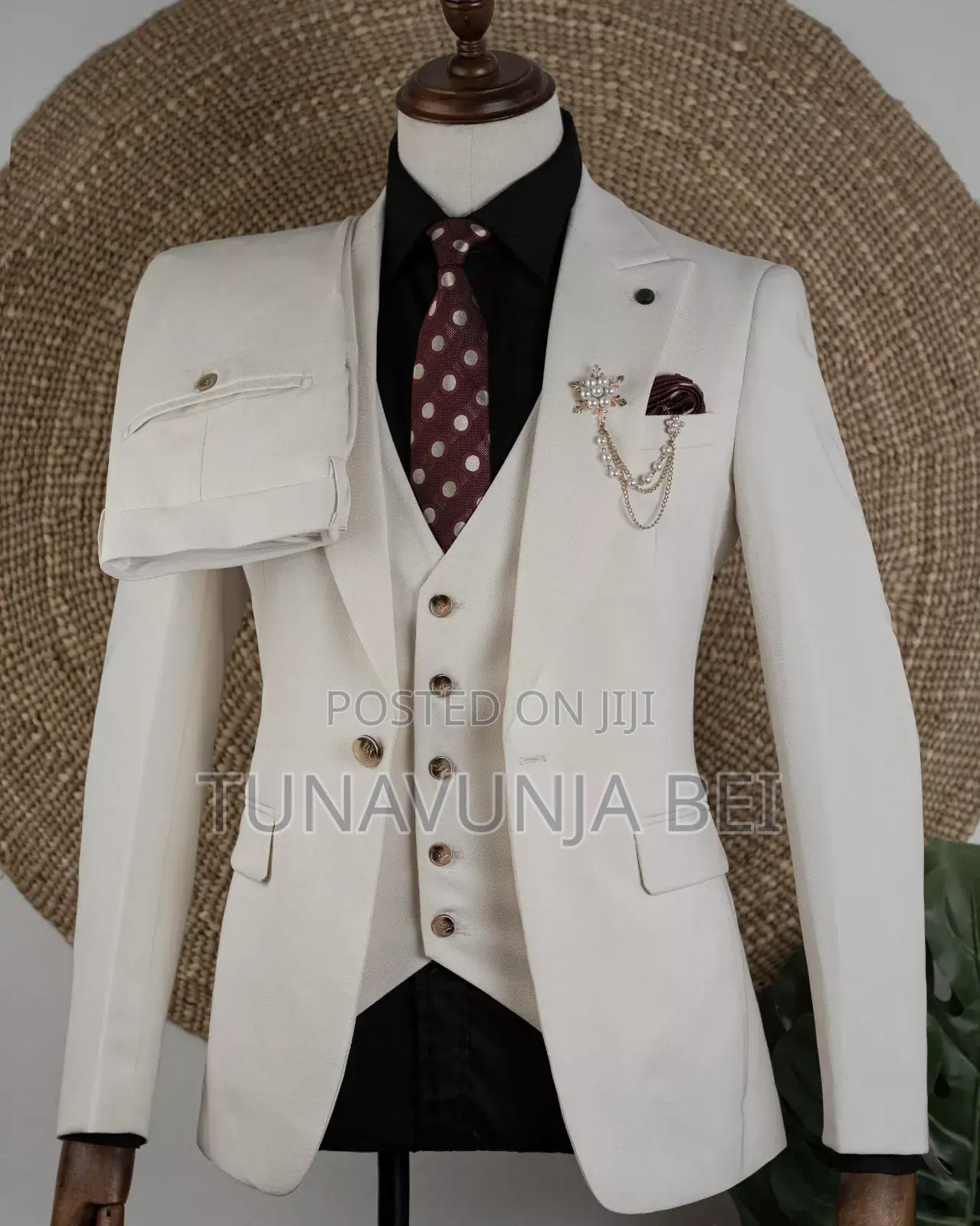 Suit Nzuri Za Kiume