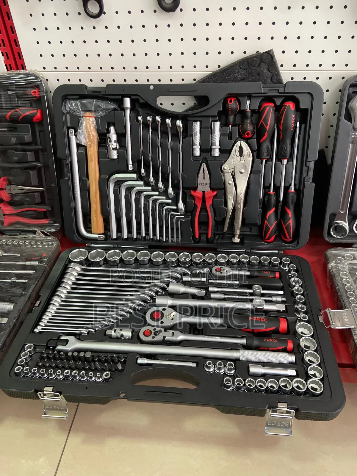 Force 142 Piece Combination Tool Set