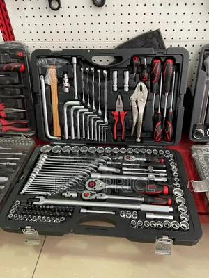 Photo - Force 142 Piece Combination Tool Set