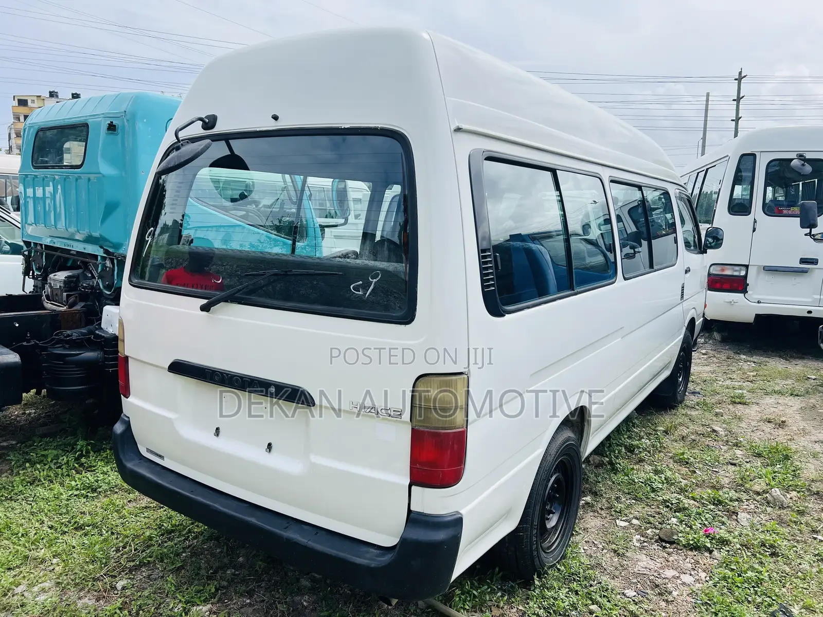 Toyota HiAce 2002 White