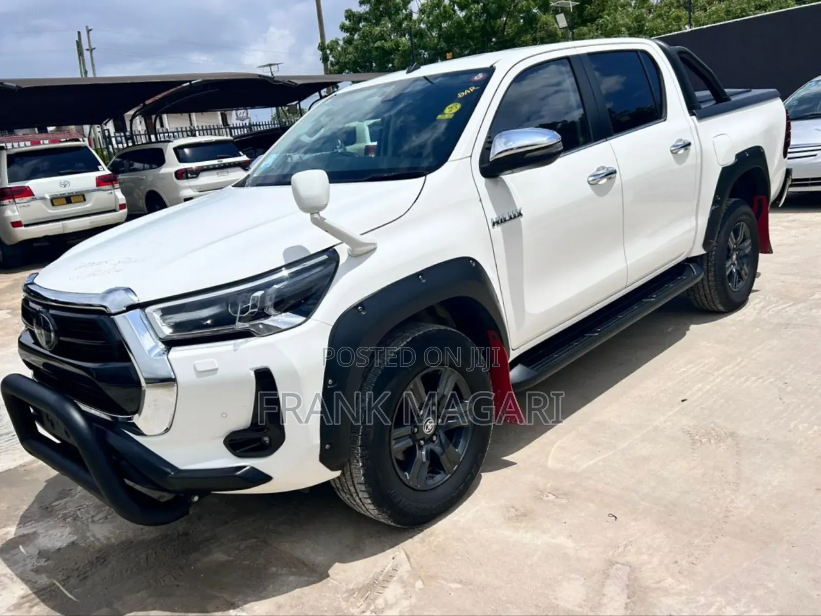 Toyota Hilux 2021 White