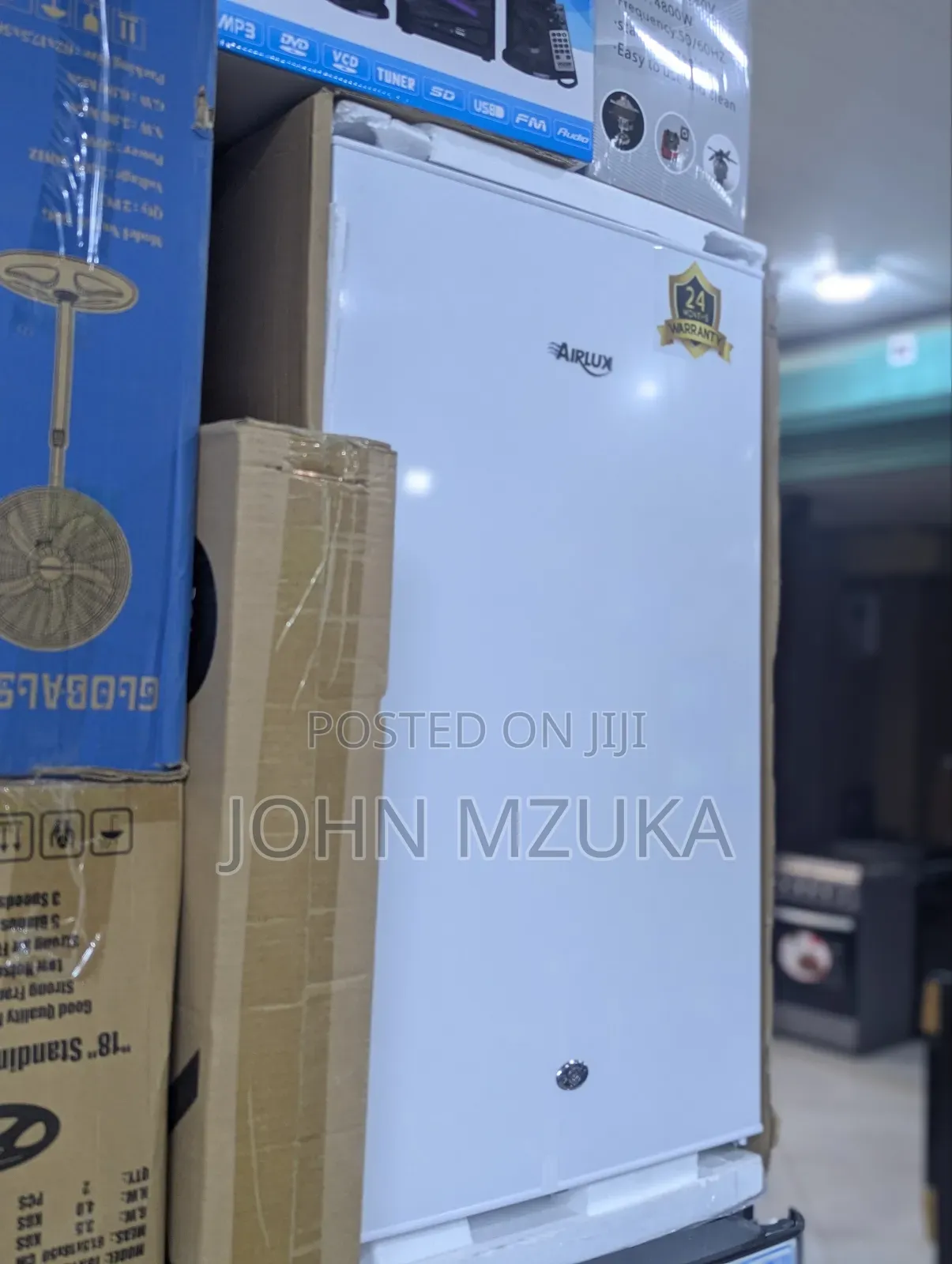 Fridge/Refrigerator 90 Liter Cheap Price, Warranty One Year