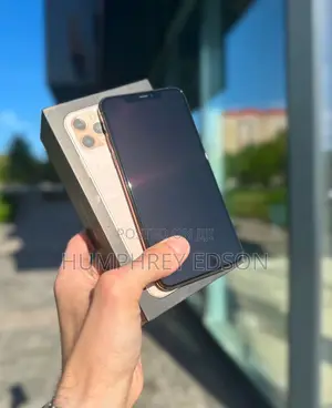 New Apple iPhone 11 Pro Max 256 GB Gold