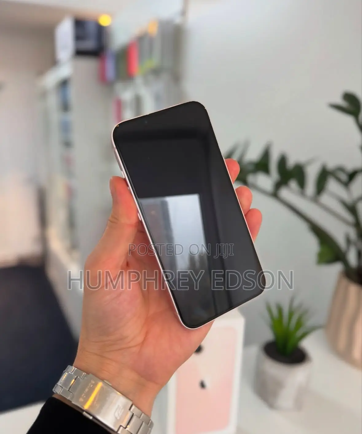 New Apple iPhone 13 128 GB Pink