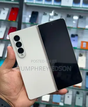 New Samsung Galaxy Z Fold4 256 GB White