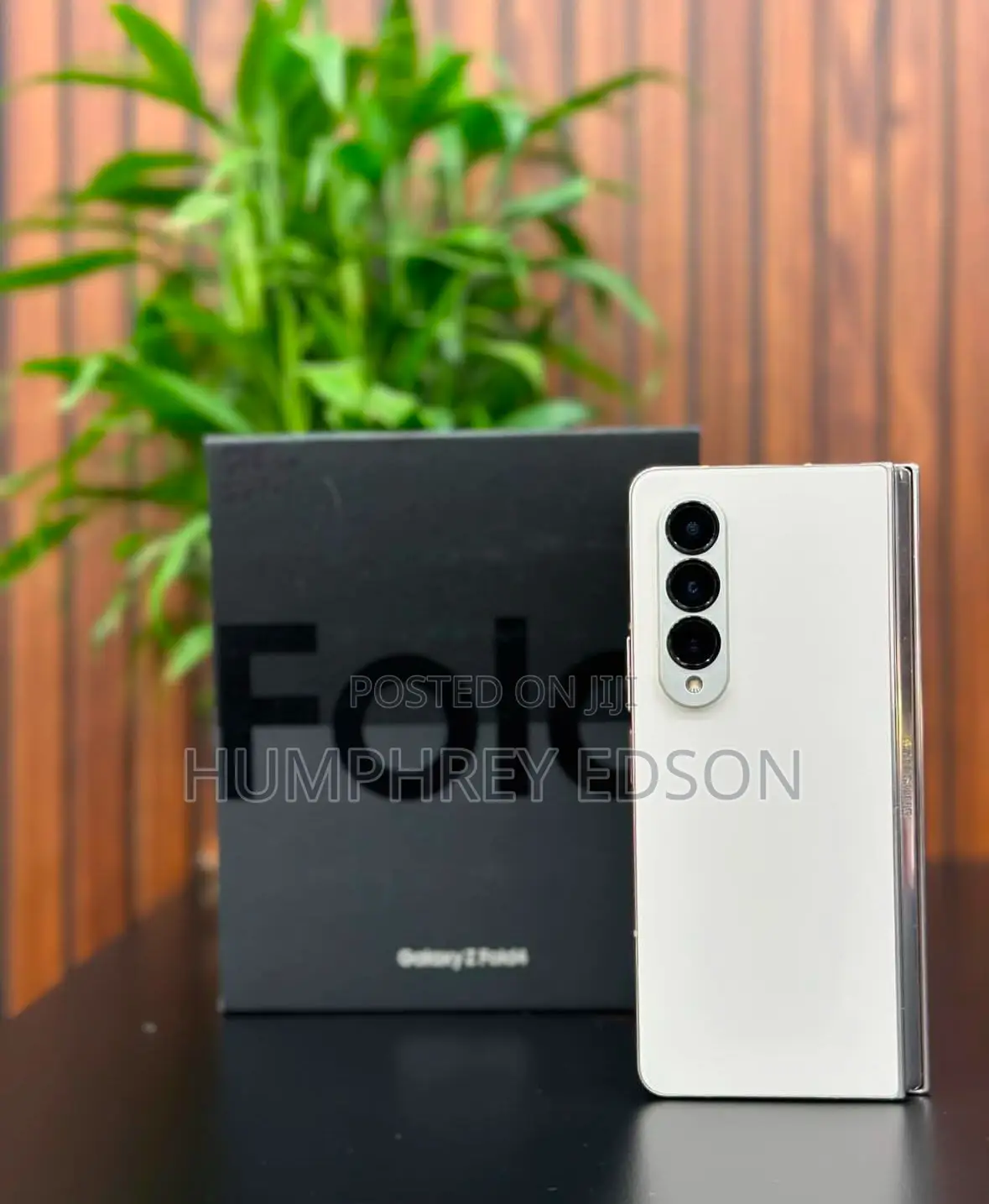 New Samsung Galaxy Z Fold4 256 GB White