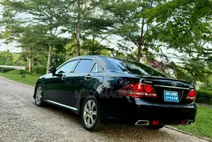Toyota Crown 2009 Black