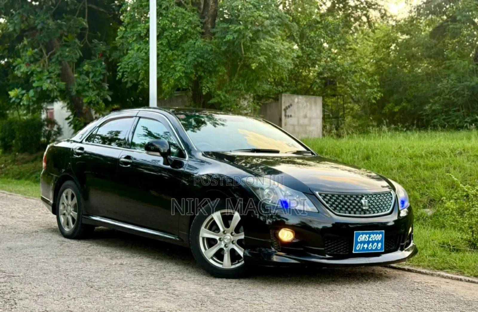 Toyota Crown 2009 Black