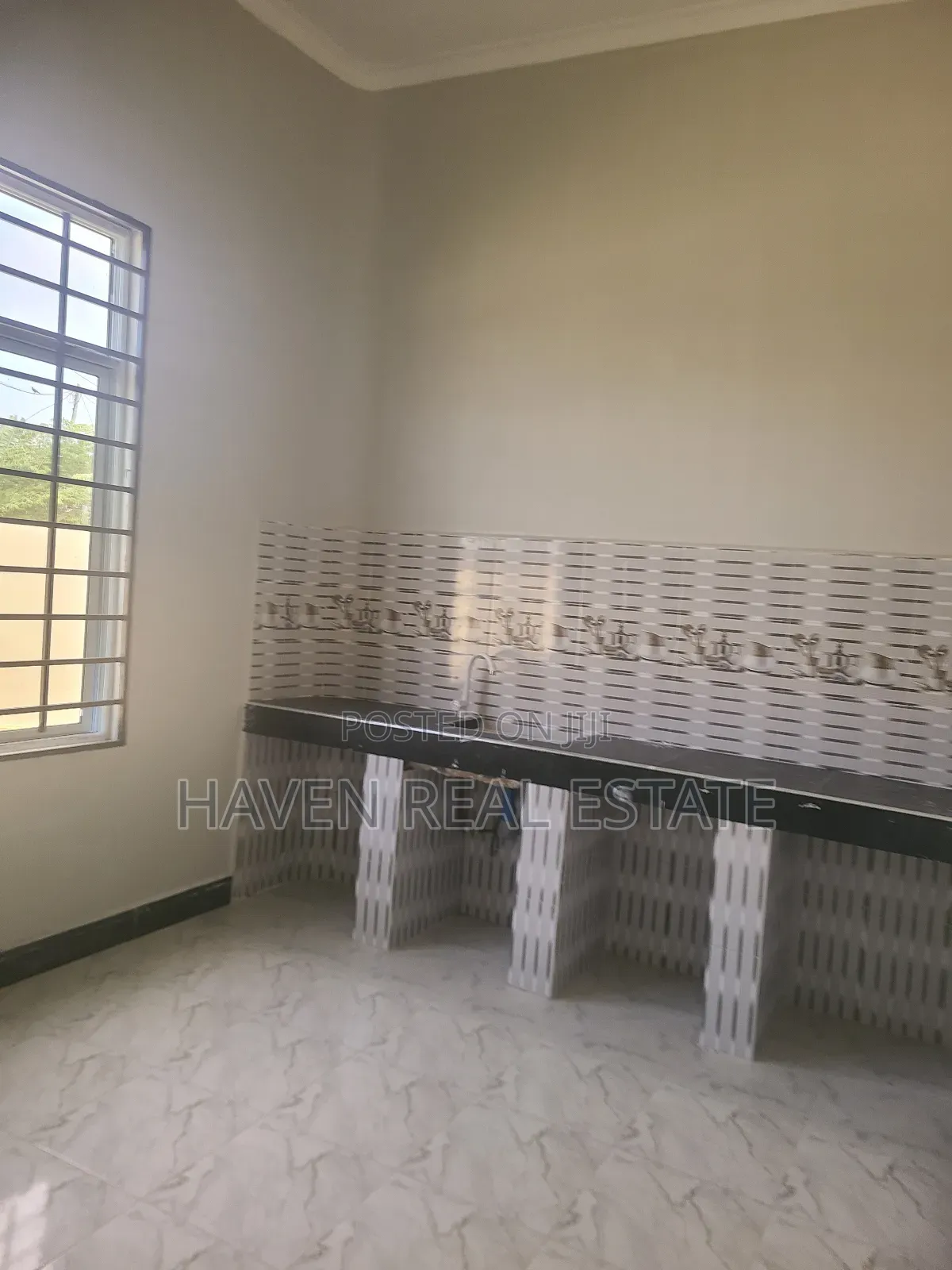 3bdrm House in Kigamboni for sale
